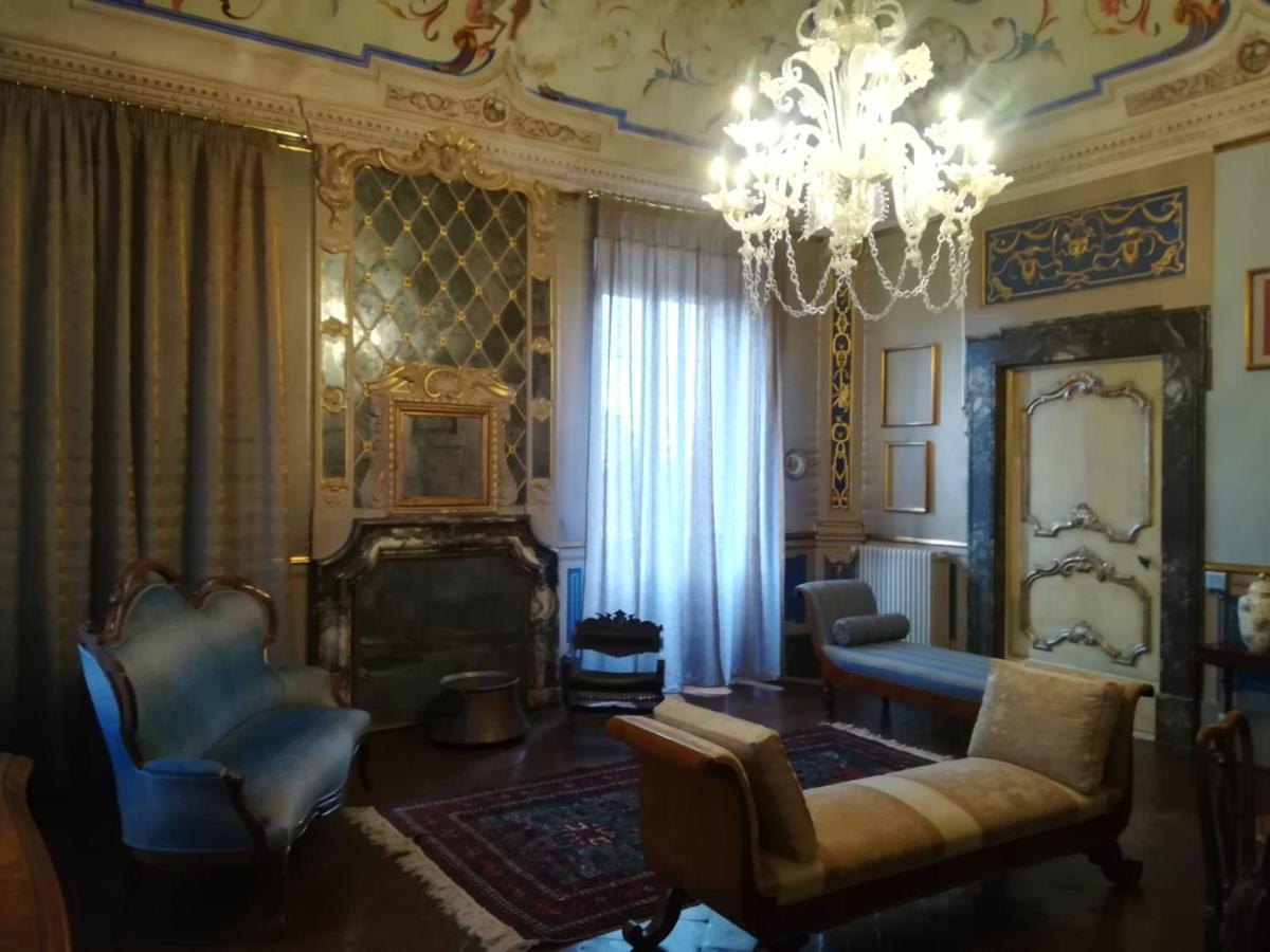 Boutique Apartment Урбино Экстерьер фото