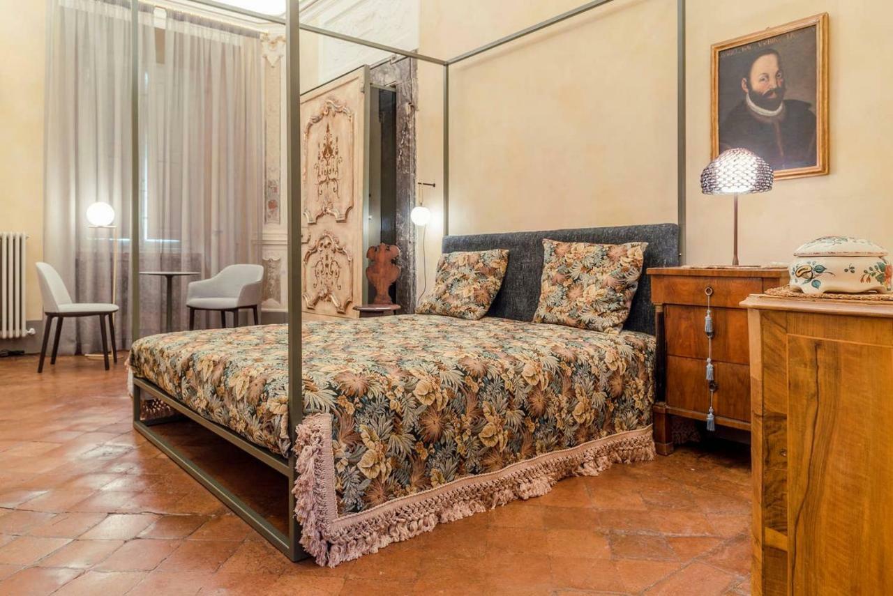 Boutique Apartment Урбино Экстерьер фото
